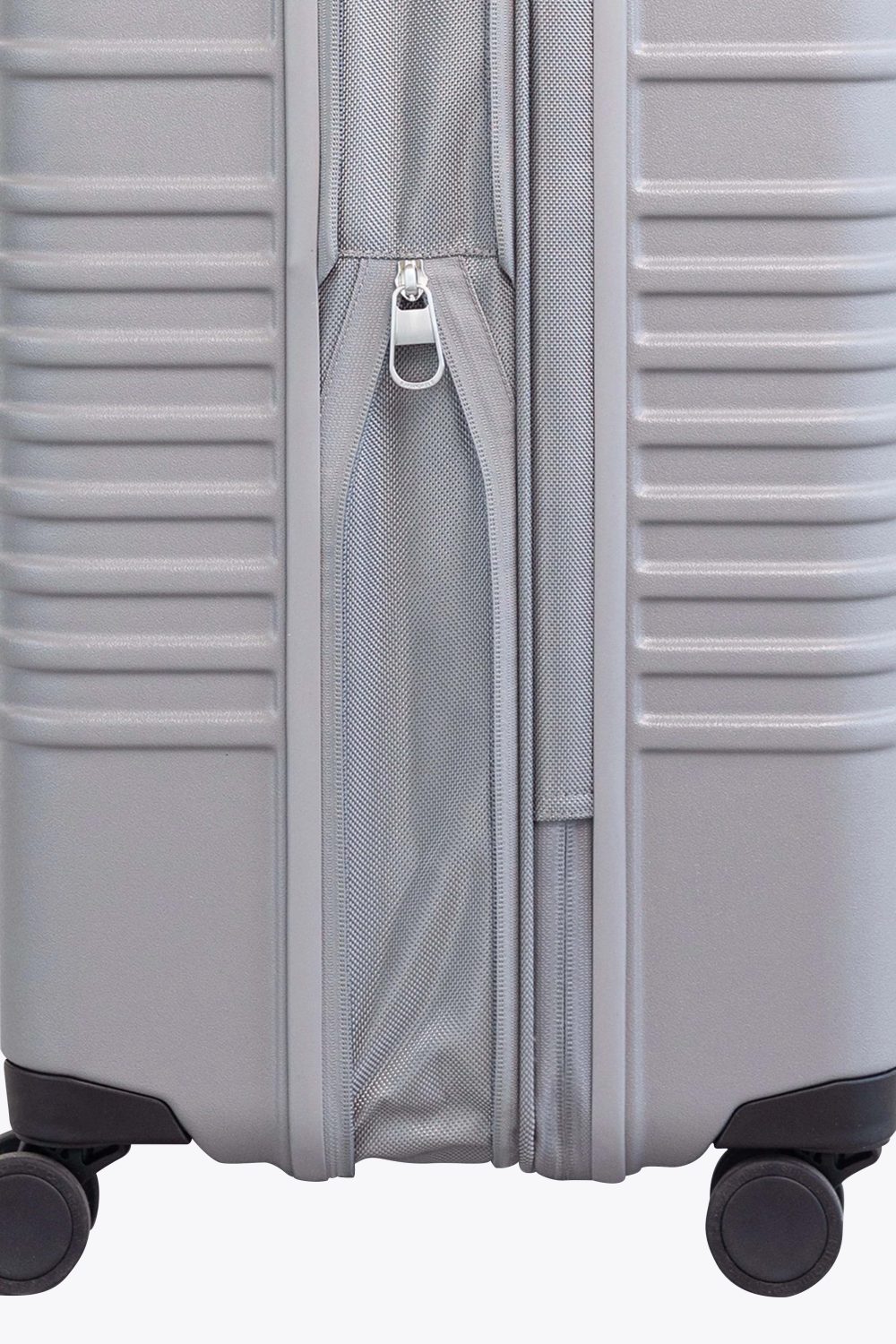 The Carry-On Roller in Grey - Image 9