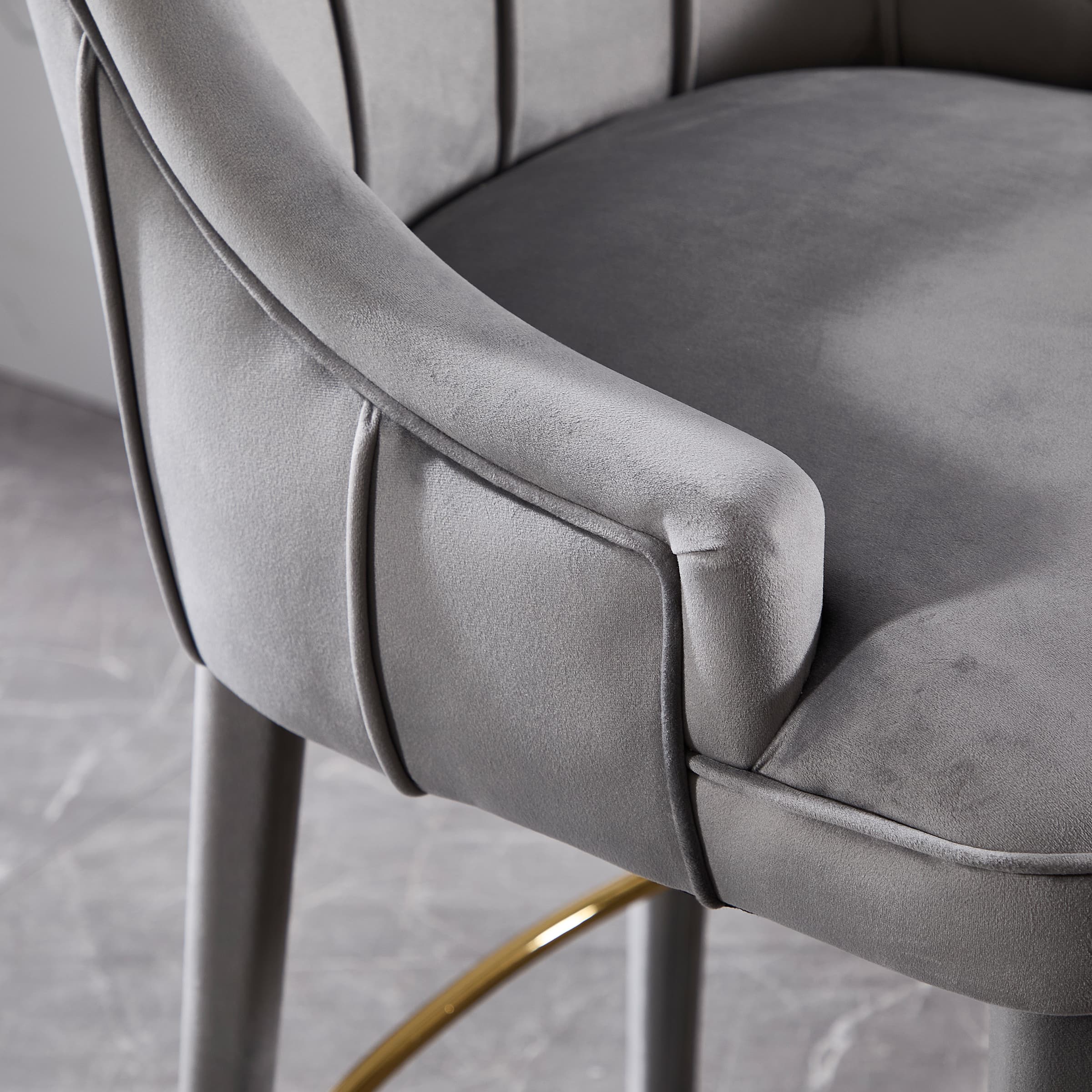 ZH4YOU 26.5”H Tufted Velvet Bar Stools Set of 2 - 5834CS