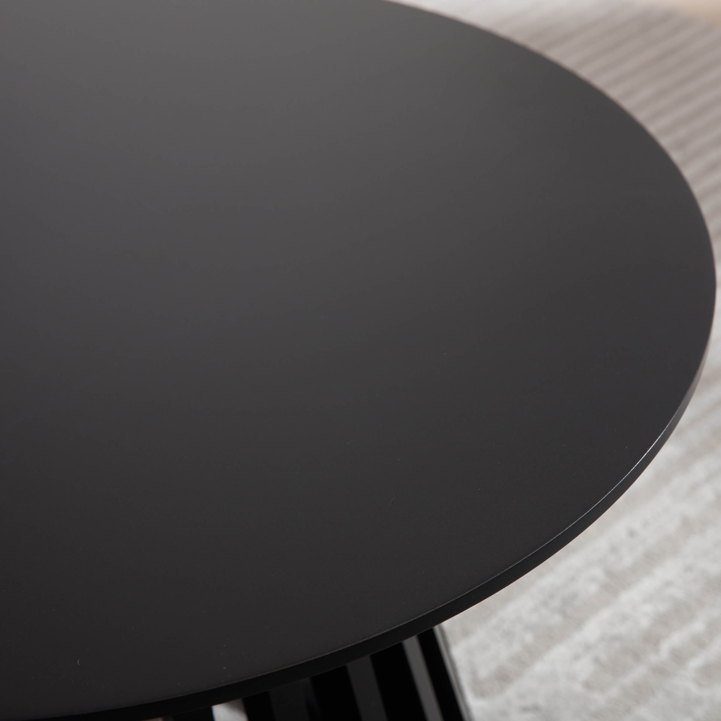 chairus_Modern_Round_Coffee_Table_bk3.jpg